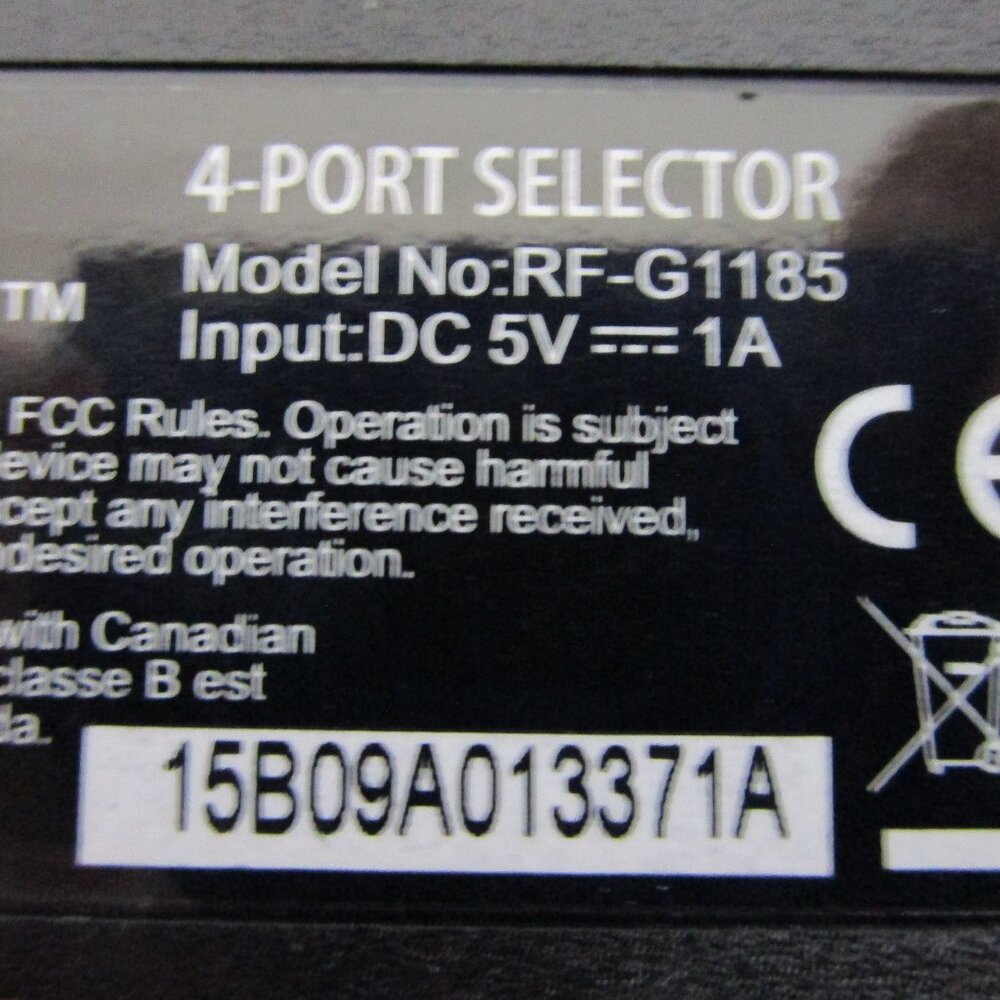 Rocketfish RF-G1185 4-Port HDMI Selector - Picture 10 of 14
